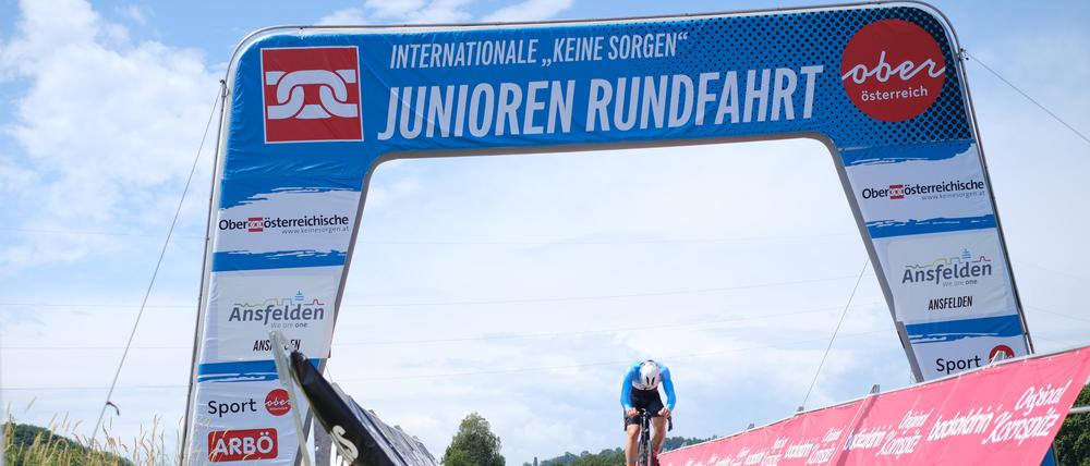 Zieleinfahrt der Oberösterreich-Rundfahrt.