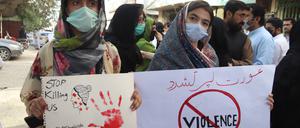 Proteste gegen Gewalt an Frauen in Islamabad 2021.