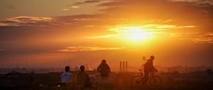 Der Morgen über Berlin.  Sonnenaufgang vom Drachenberg aus gesehen. 