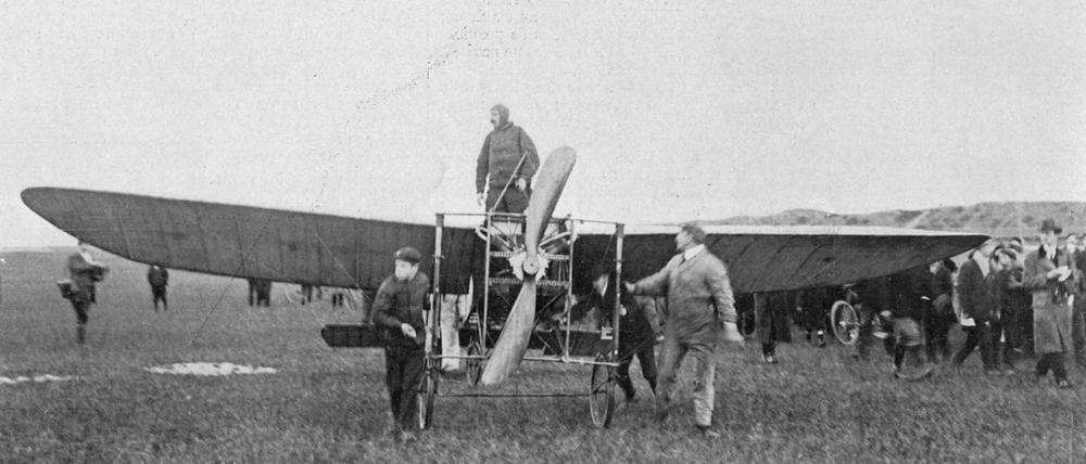 Der Flug von Calais nach Dover dauerte 37 Minuten.