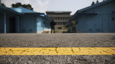 Blick auf die entmilitarisierte Zone, die die beiden Koreas trennt. Ein US-Amerikaner hat ohne Erlaubnis die innerkoreanische Grenze von Süd- nach Nordkorea überquert und ist daraufhin festgenommen worden. 