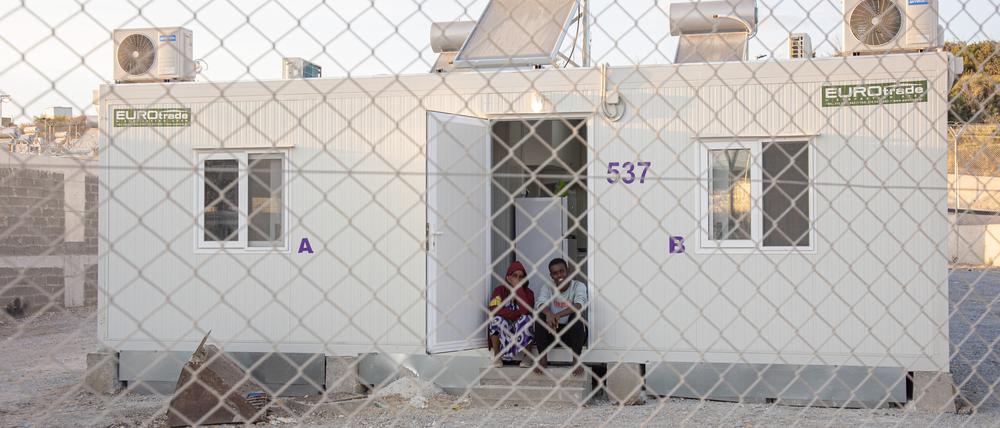 Asylsuchende im Camp für Geflüchtete auf der griechischen Insel Samos. 64 Prozent der Deutschen sind laut einer Forsa-Umfrage für die Beibehaltung des individuellen Asylrechts der EU. (Archivfoto)