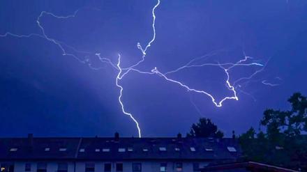 Superzellen-Gewitter, wie hier 2023 in Baden-Württemberg, gehören zu den gefährlichsten Wetterphänomenen Europas.