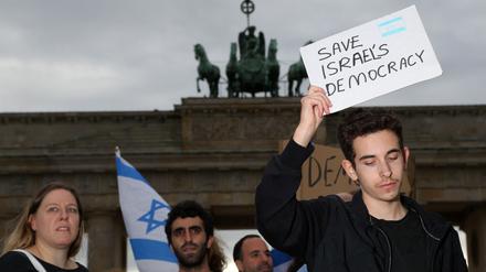 Israelis demonstrierten auch in Deutschland gegen die Reform. Hier am 23. Juli 2023 in Berlin. 