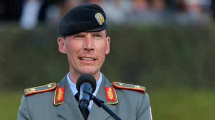 Christian Freuding koordiniert Deutschlands militärische Hilfen für die Ukraine im Bundesverteidigungsministerium. Er sieht die ukrainische Armee in schwierigsten Kämpfen.