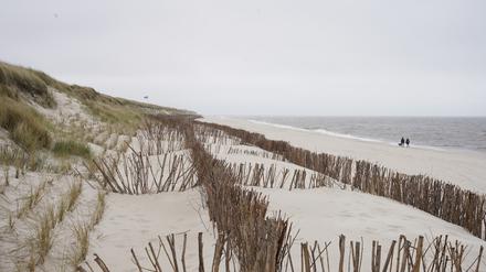 Lädt zum Spazieren ein: der Weststrand bei Hörnum.
