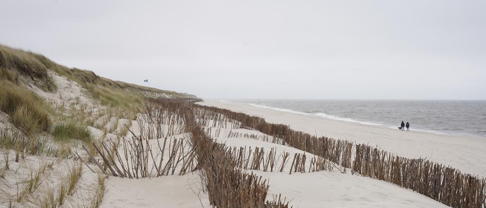 Lädt zum Spazieren ein: der Weststrand bei Hörnum.