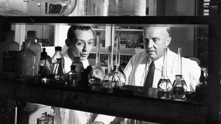 Charles Herbert Best, kanadischer Physiologe, 1960.