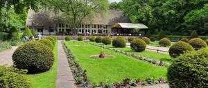 Der Englische Garten mit dem Teehaus ist einer der schönsten Orte im Tiergarten. 