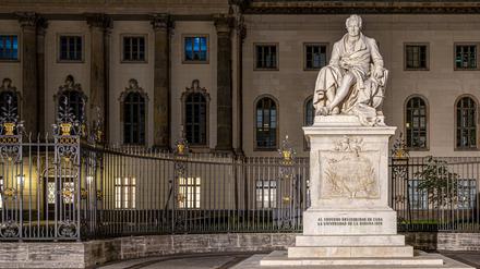 Ein Dozent der Humboldt-Universität Berlin steht im Verdacht, über zwei Jahrzehnte Studentinnen verbal belästigt zu haben. Abgemahnt wurde er nach Tagesspiegel-Recherchen schon 2007.