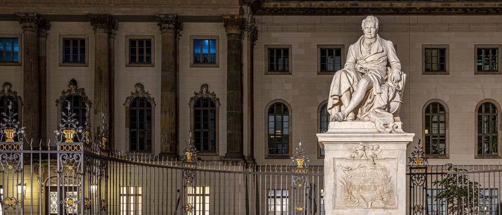 Ein Dozent der Humboldt-Universität Berlin steht im Verdacht, über zwei Jahrzehnte Studentinnen verbal belästigt zu haben. Abgemahnt wurde er nach Tagesspiegel-Recherchen schon 2007.