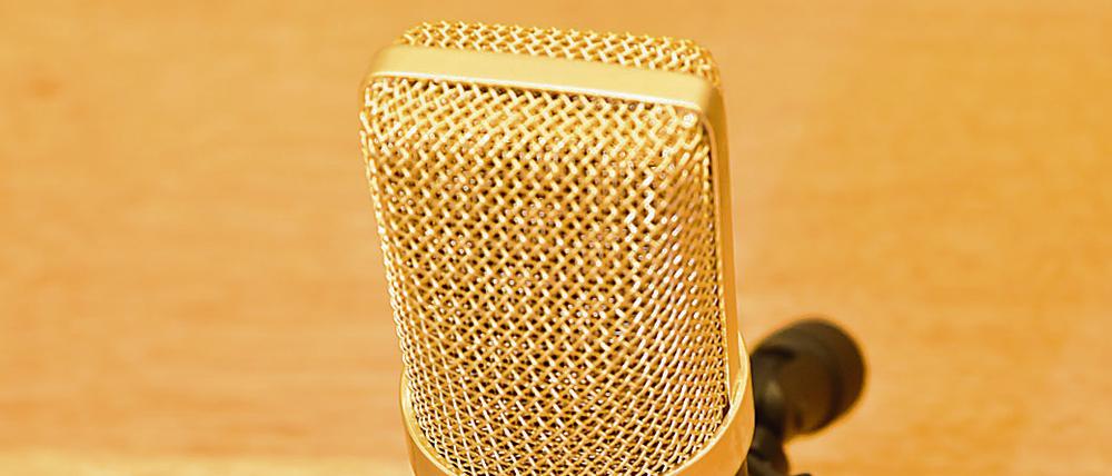 Ein Podcast Mikrofon

Die Podcast-Mikrofone schneiden in der Bewertung gut ab. 