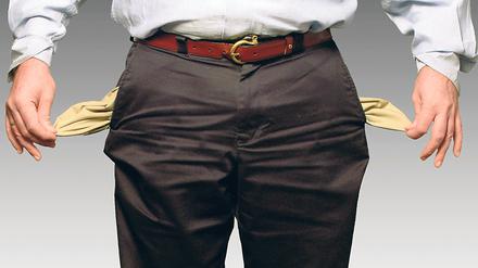 Die Taschen sind so leer wie nie zuvor – zumindest statistisch gesehen. Hohe Energiekosten und die Corona-Pandemie haben die deutschen Staatsschulden auf ein Rekordhoch getrieben.