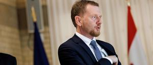 Michael Kretschmer (CDU), Ministerpräsident von Sachsen, vor Beginn der Sonderkonferenz der Ost-Ministerpräsidenten zur Verkehrsinfrastruktur in Ostdeutschland und die Anbindung nach Mittel- und Osteuropa.
