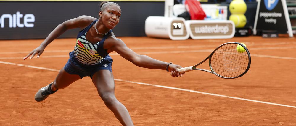 Noma Noha Akugue ist in Aktion. 