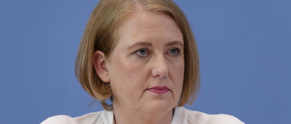 Lisa Paus in der Bundespressekonferenz am 11. Juli 2023