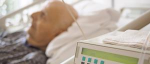 Die KI-Software sammelt laufend Patientendaten und wertet sie aus.