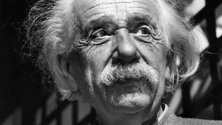 Albert Einstein gehörte zu den Unterzeichnern des Schreibens, das Präsident Roosevelt von einem Atombomben-Forschungsprogramm überzeugen sollte. 