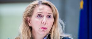 ARCHIV - 18.12.2020, Berlin: Barbara Slowik, Polizeipräsidentin in Berlin, spricht während einer Pressekonferenz. (zu dpa «Polizeipräsidentin: Situation im Görli allein mit Polizei nicht lösbar») Foto: Christoph Soeder/dpa +++ dpa-Bildfunk +++