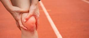 Reißt das vordere Band, kann man manchmal ein Knackgeräusch hören.