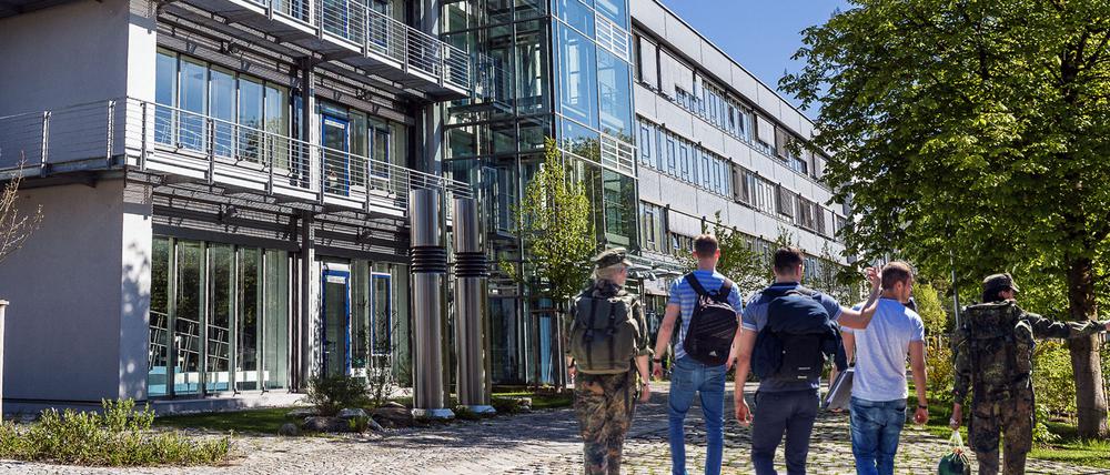 Auf dem Campus der Universität der Bundeswehr München