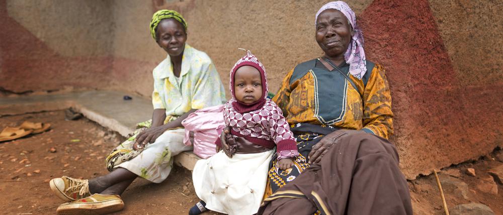 Frauen und Mädchen haben besonders unter den britischen Entwicklungshilfe-Kürzungen zu leiden