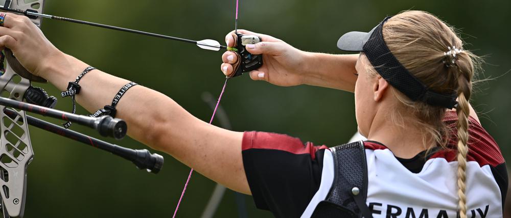 KRAKOW, POLAND - JUNE 27: Charline Schwarz of Germany during Archery - Women s Recurve Individual at day eight of the Europaspiele 2023 at Plaszowianka Archery Park on June 27, 2023 in Krakow, Poland. Photo Sebastian Frej Day Eight - European Games 2023 Copyright: xSebastianxFrejx