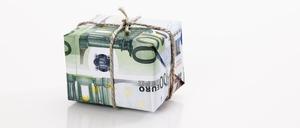 Drei Ökonom:innen sind sich einig: Ein Hilfspaket würde, wenn überhaupt, nur kurzfristig helfen.