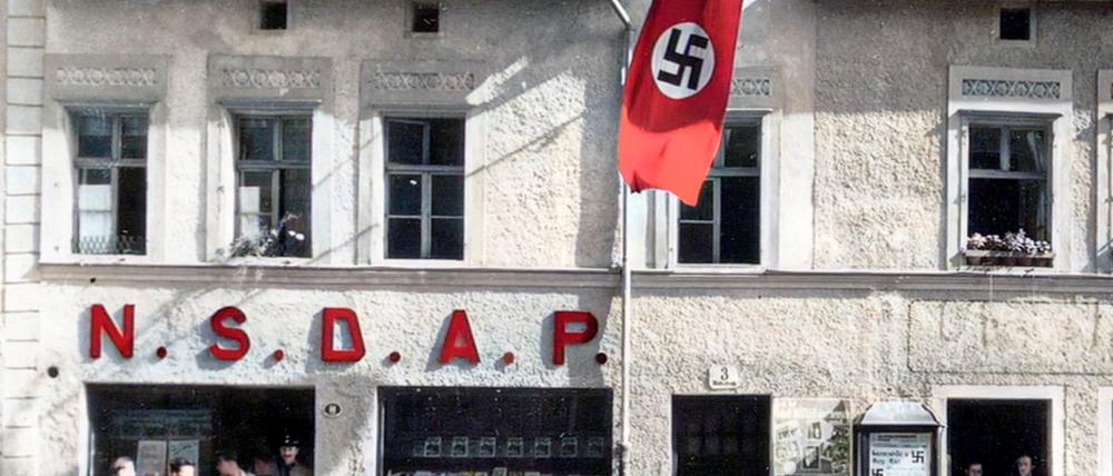 Die im Fahrwasser der deutschen NSDAP gegründete österreichische NS-Partei bekommt mit der Zeit immer mehr Zulauf.