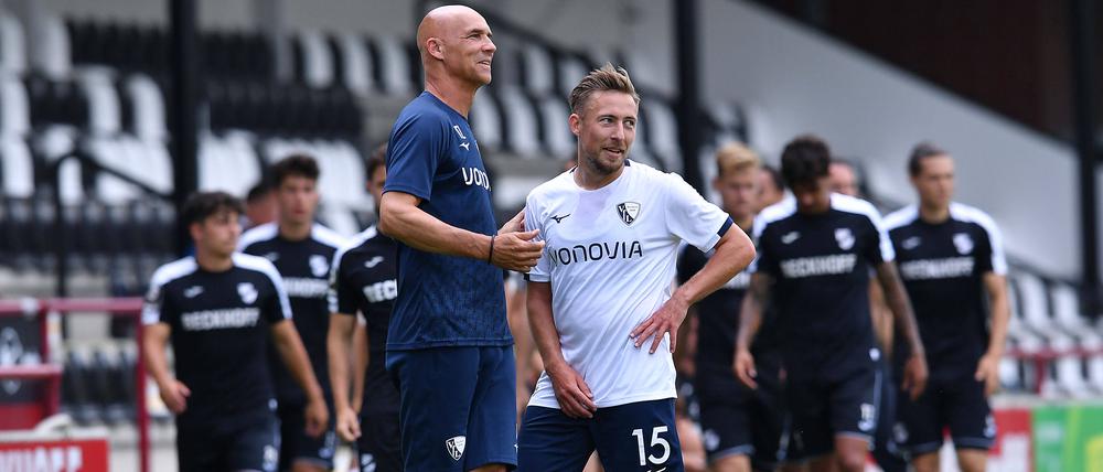 VfL-Trainer Thomas Letsch mit Neuzugang Felix Passlack
