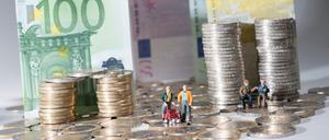 In den Sondervermögen liegen Milliarden Euro auf Jahre hinaus. 