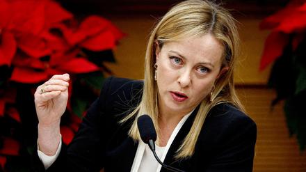 Die Regierung von Italiens Ministerpräsidentin Giorgia Meloni erklärte im Dezember, die die Kapazitäten zur Wiederaufnahme von Flüchtlingen erschöpft seien.