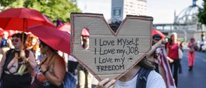 Die psychische Gesundheit von Sexworkerinnen untersucht die Charité. Einige Aktivistinnen erheben nun Vorwürfe, die Uniklinik widerspricht.