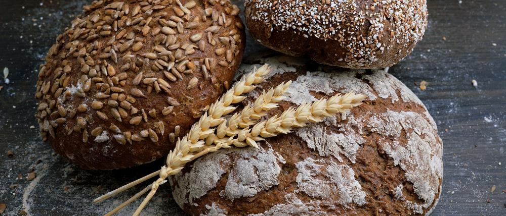 Immer mehr Studien zeigen, dass kein anderer Ernährungsfaktor einen so starken Einfluss auf unsere Gesundheit hat wie der Verzehr von Weizen, Roggen, Hafer, Gerste oder Dinkel.
