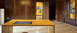 Ausgekleidet mit Nussbaumholz: Das historische Bürgermeisterzimmer im Rathaus Tiergarten.