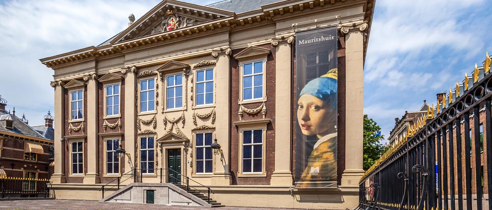 Das Mauritshuis wurde 1633 bis 1644 als Residenz für Johann Moritz Fürst von Nassau-Siegen in Den Haag errichtet.
