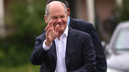 Frisch zurück aus dem Urlaub: Bundeskanzler Olaf Scholz (SPD) startete seine Wahlkreis-Sommerreise mit gleich zwei Terminen in Potsdam-Mittelmark. 