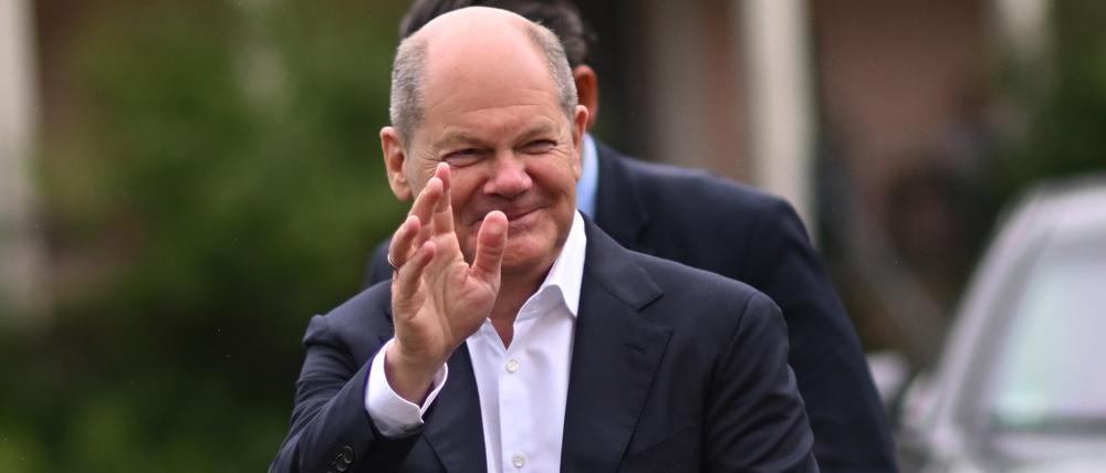 Frisch zurück aus dem Urlaub: Bundeskanzler Olaf Scholz (SPD) startete seine Wahlkreis-Sommerreise mit gleich zwei Terminen in Potsdam-Mittelmark.