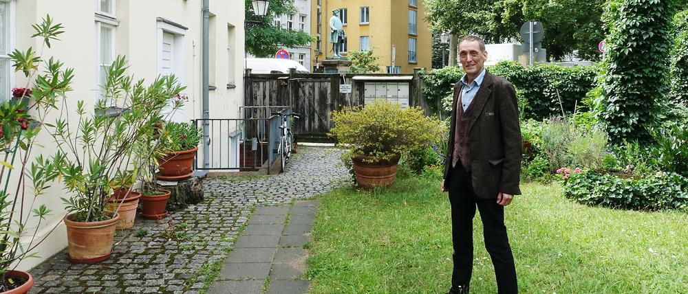Stefan Butt ist der Archivar vom Böhmischen Dorf in Rixdorf.