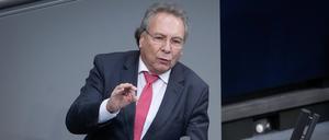 Klaus Ernst von der Partei Die Linke während einer Sitzung des Deutschen Bundestag.