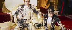 Nicholas Galitzine und Taylor Zakhar Perez in „Rot, Weiß und Königlich Blau“.