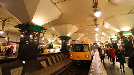 Eine Aufnahme vom Bahnhof Rathaus Spandau. (Archivbild)