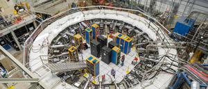 Die Bekanntgabe am 10. August 2023 ist das zweite Ergebnis des Experiments am Fermilab und ist doppelt so genau wie das erste Ergebnis, das am 7. April 2021 bekannt gegeben wurde. Aufgrund der großen Menge an zusätzlichen Daten, die in das jüngste Ergebnis der Myon g-2 Kollaboration einfließen, ist neueste Ergebnis mehr als doppelt so genau wie das erste Resultat, das 2021 bekannt gegeben wurde.