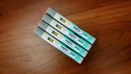 Wegovy muss mit Hilfe eines „Pens“ einmal wöchentlich ins Unterhautfettgewebe gespritzt werden.