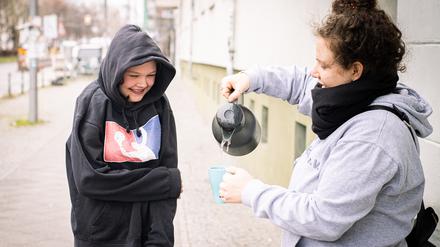 Essensausgabe ©Straßenkinder e.V. - Robin Baumann.jpg