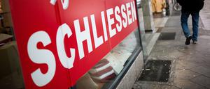 Vor allem Firmen, die mit niedrigen Zinsen gewirtschaftet hatten, sind jetzt in Insolvenzgefahr.