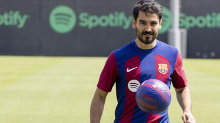 Deutschlands Fußballer des Jahres, Ilkay Gündogan, wechselte von Manchester City zum FC Barcelona.