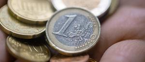 Geld verliert an Wert, wenn Inflation herrscht. Aber Rezession ist auch nicht gut. Was nun?