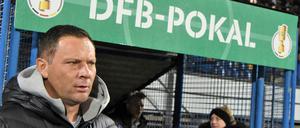 Nicht so skeptisch. Die Bilanz von Pal Dardai im DFB-Pokal ist gar nicht mal so übel.  