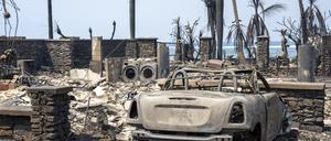 Die Trümmer des Waldbrandes sind in Lahaina, Hawaii, zu sehen.